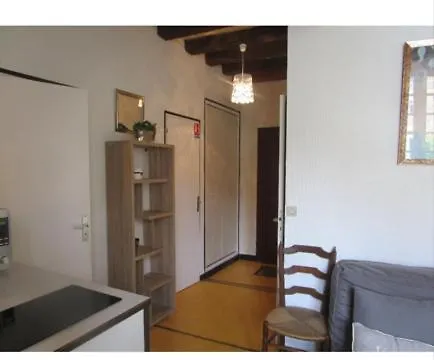 2 Pieces Et Jardin Hyper Centre *